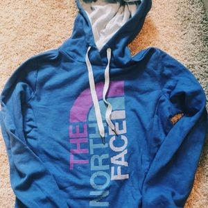 north face hoodie!!